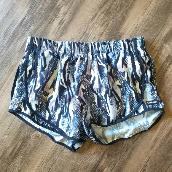 Calvin Klein Animal Print Athletic Shorts - Picture 1 of 4